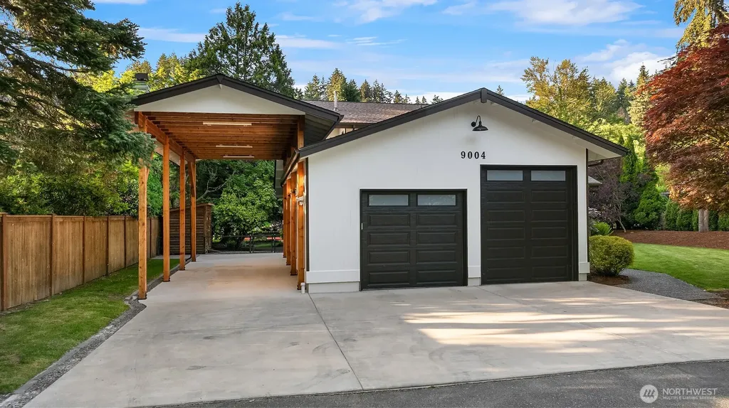 9004 NE 170th Street Kenmore WA 98028