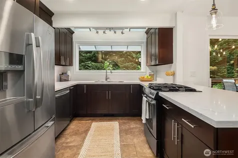9004 NE 170th Street Kenmore WA 98028