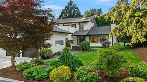 9004 NE 170th Street Kenmore WA 98028