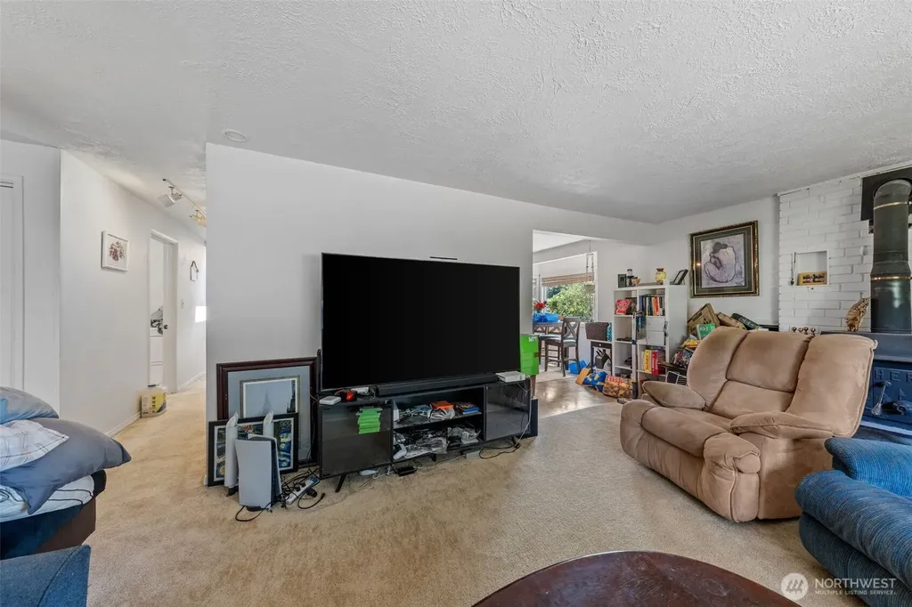 2118 160th Place SW Lynnwood WA 98087