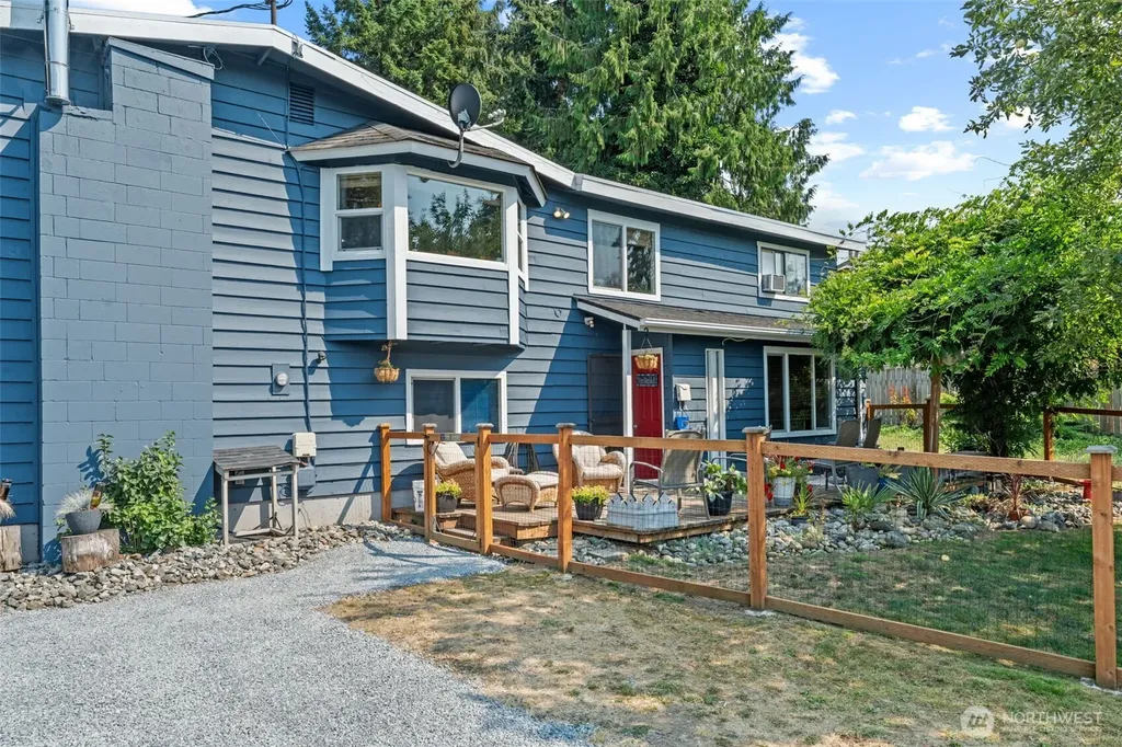 2118 160th Place SW Lynnwood WA 98087