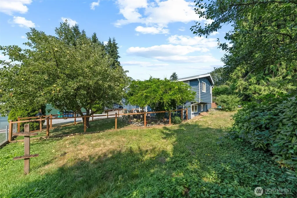 2118 160th Place SW Lynnwood WA 98087