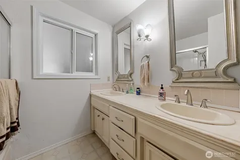 2118 160th Place SW Lynnwood WA 98087