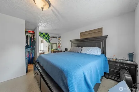 2118 160th Place SW Lynnwood WA 98087