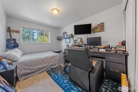 2118 160th Place SW Lynnwood WA 98087