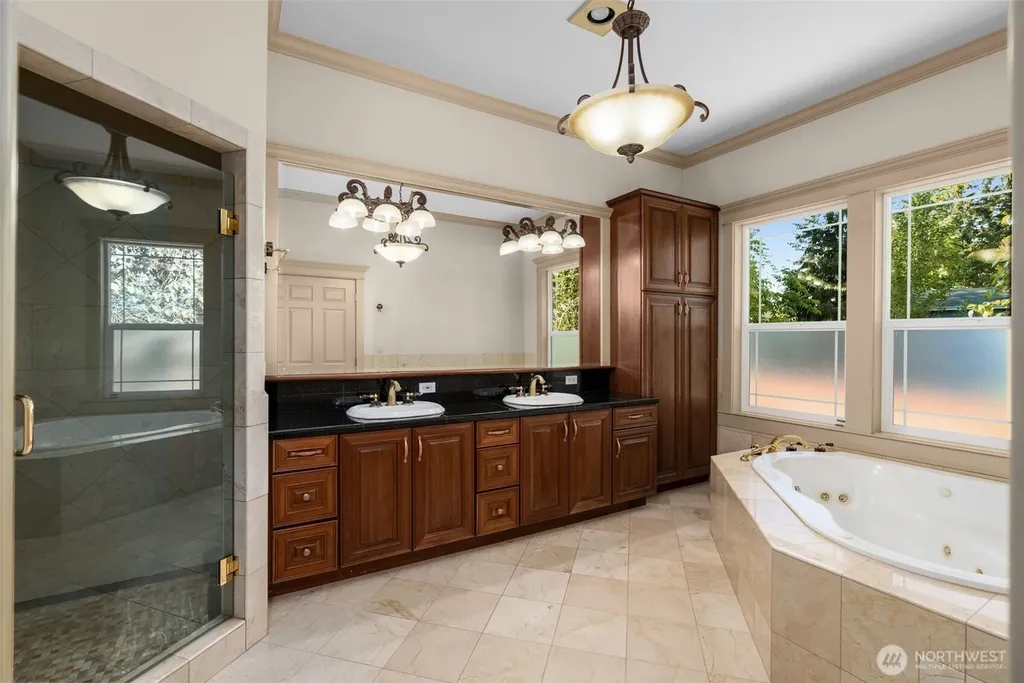 4131 153rd Ave SE Bellevue WA 98006