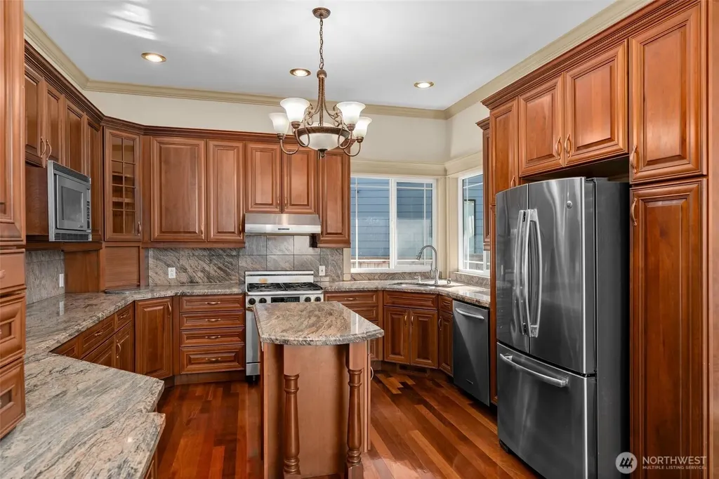 4131 153rd Ave SE Bellevue WA 98006