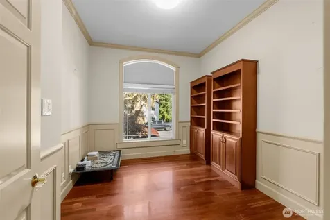 4131 153rd Ave SE Bellevue WA 98006