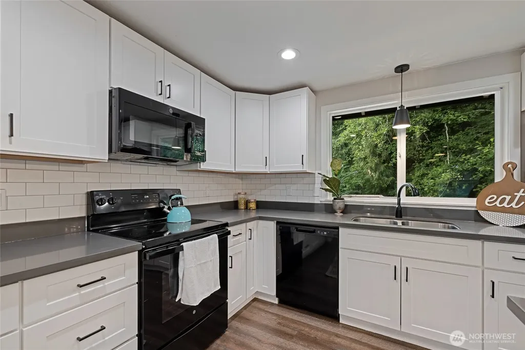 6906 43rd Street Ct NW Gig Harbor WA 98335
