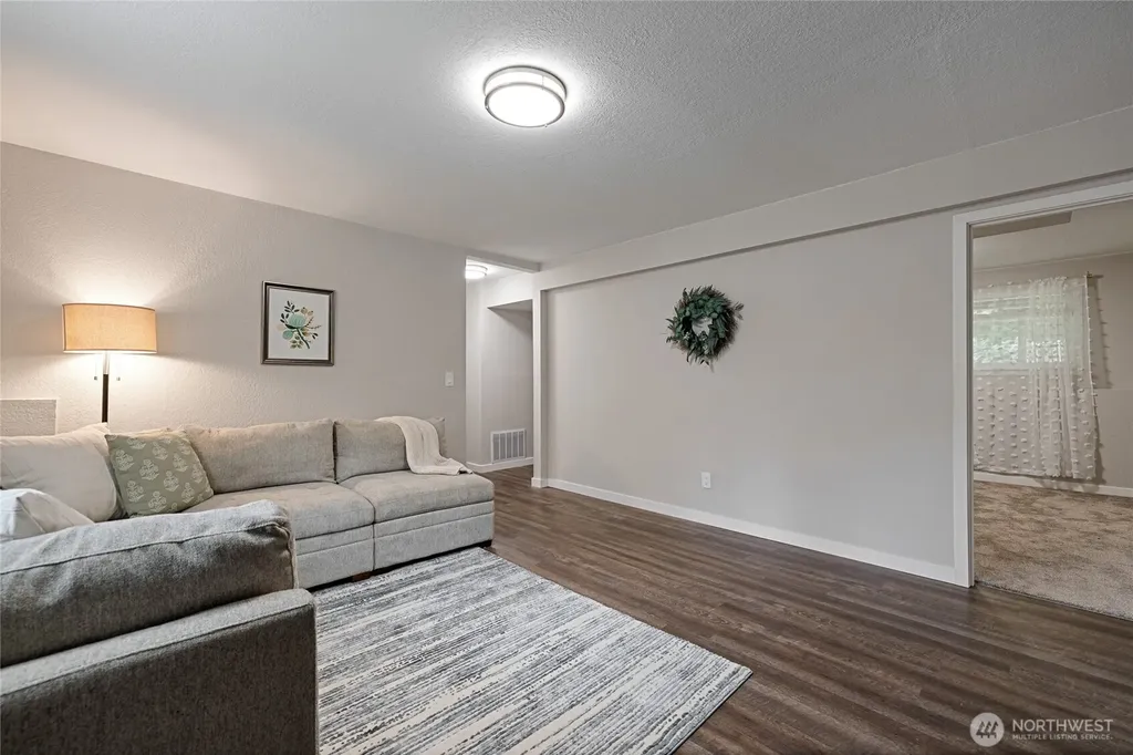 6906 43rd Street Ct NW Gig Harbor WA 98335
