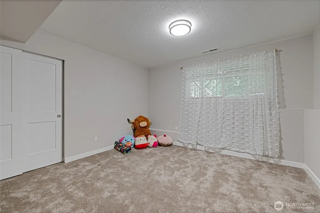 6906 43rd Street Ct NW Gig Harbor WA 98335