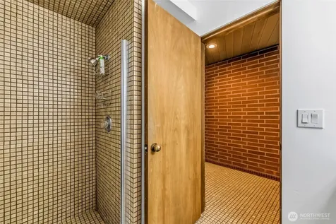 802 San Juan Avenue Fircrest WA 98466