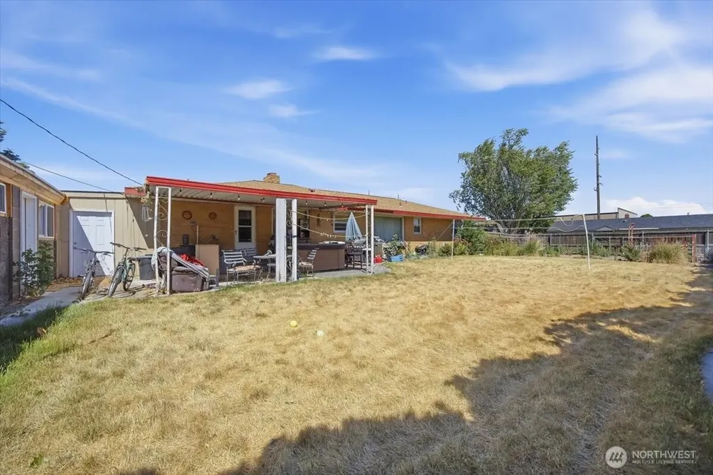 20 N Neel Street Kennewick WA 99336