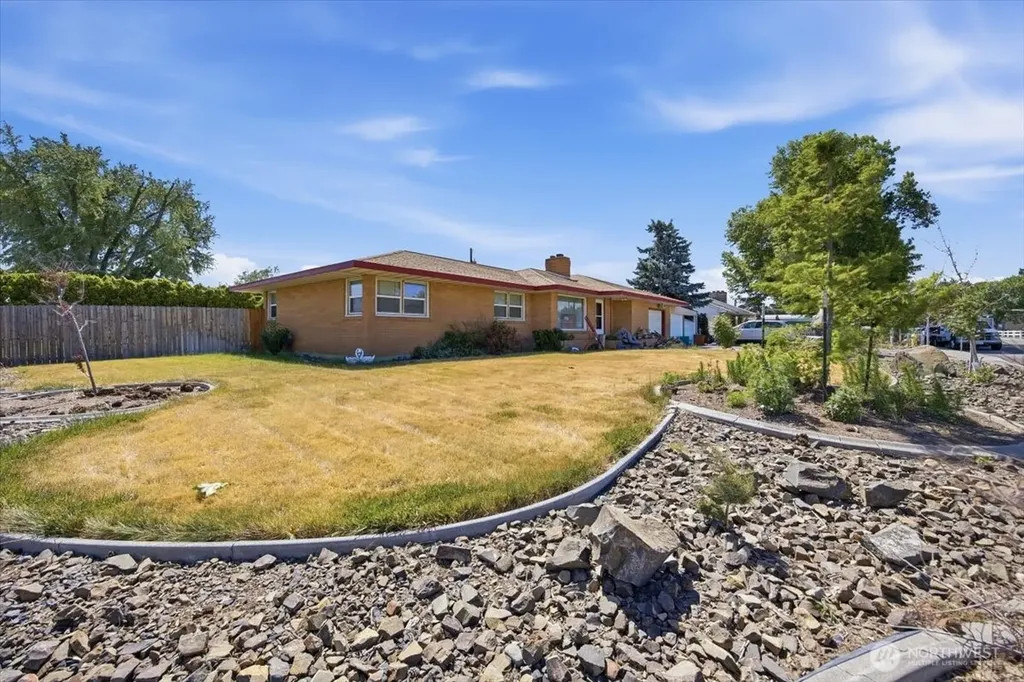 20 N Neel Street Kennewick WA 99336