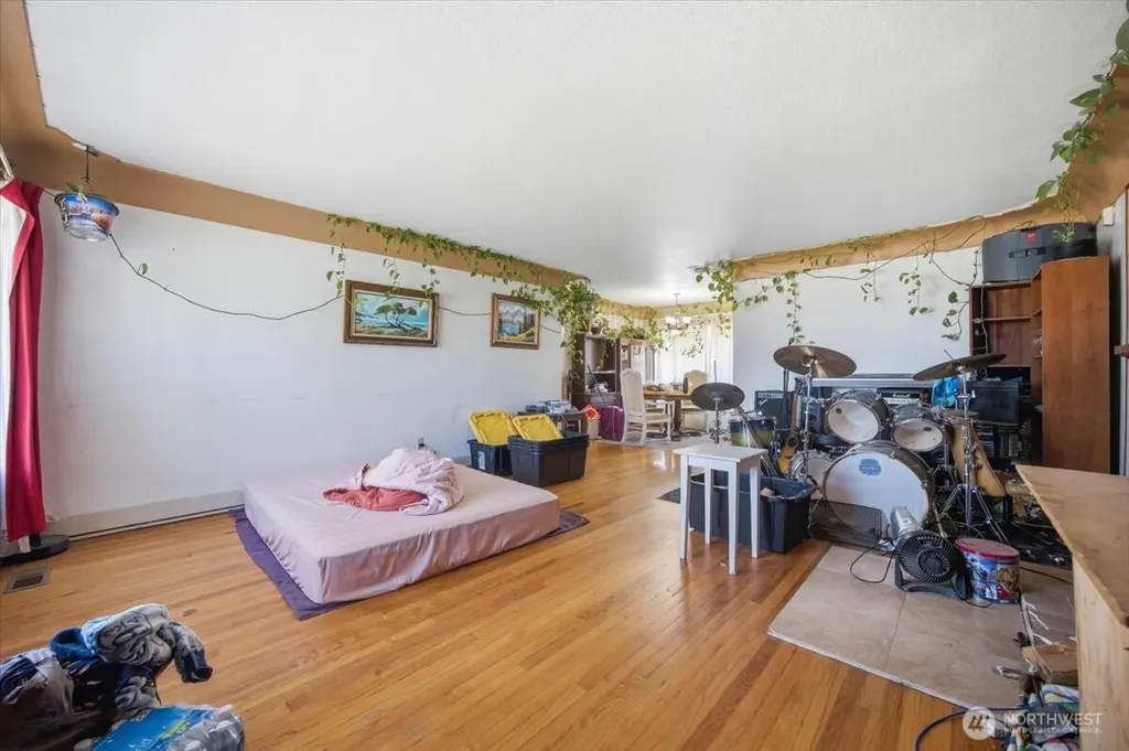 20 N Neel Street Kennewick WA 99336