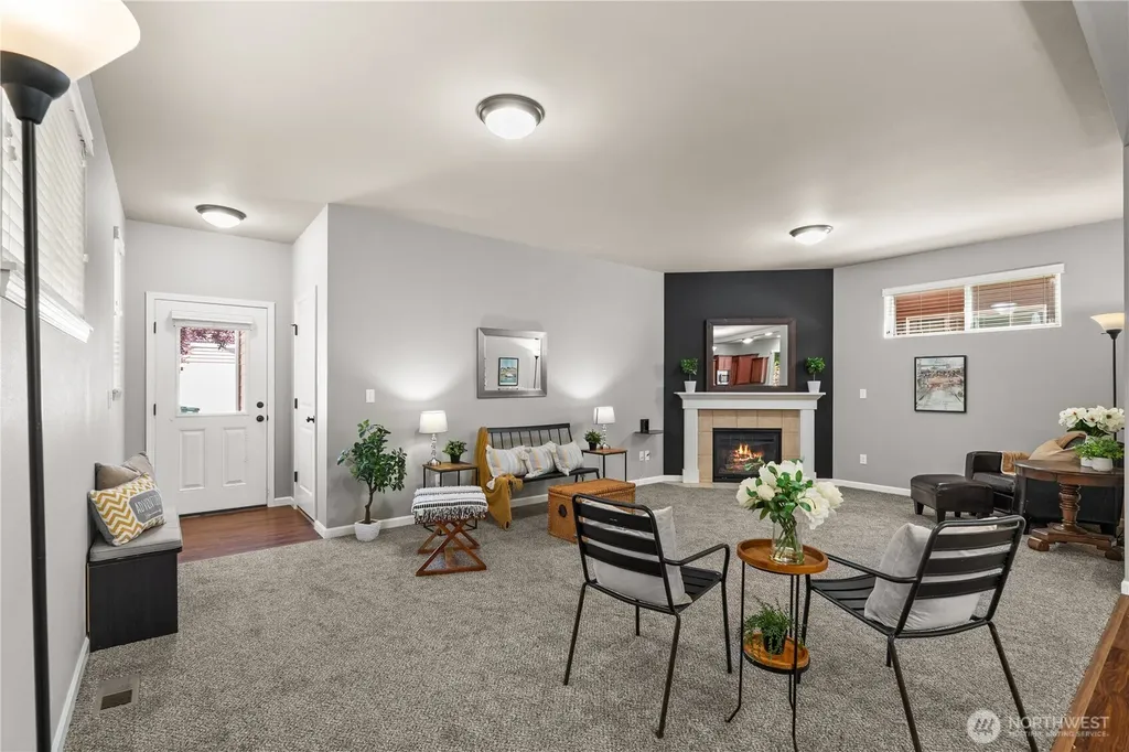4538 Edgewater Boulevard NE Lacey WA 98516
