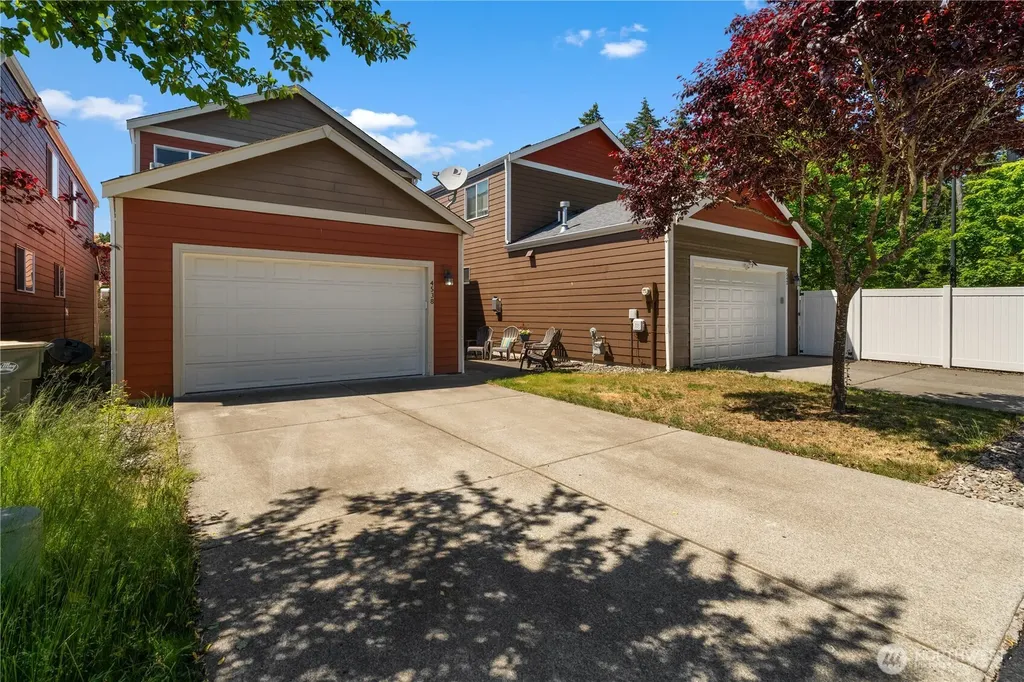 4538 Edgewater Boulevard NE Lacey WA 98516