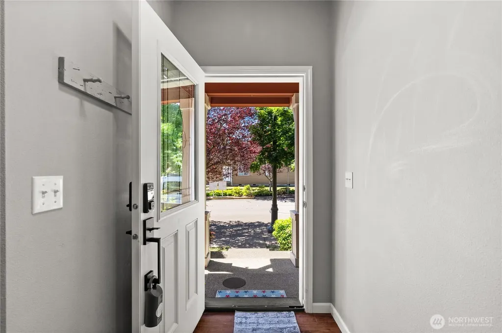 4538 Edgewater Boulevard NE Lacey WA 98516