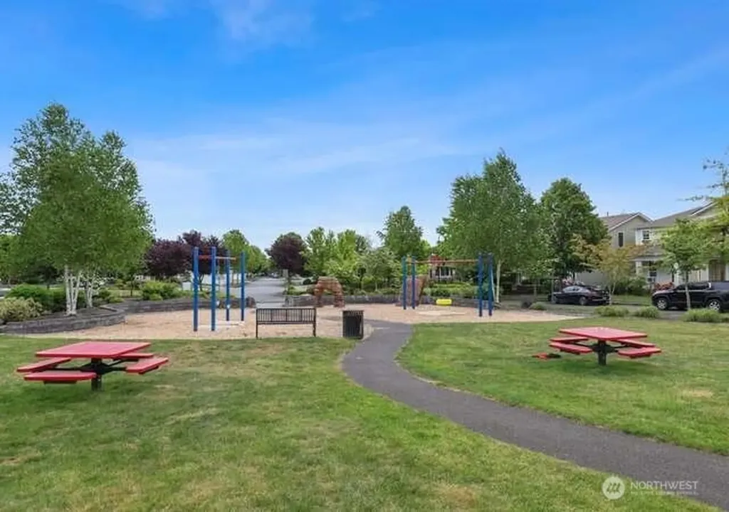 4538 Edgewater Boulevard NE Lacey WA 98516
