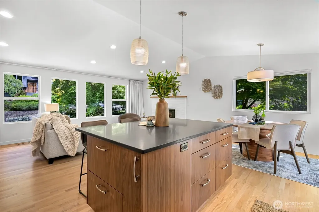 803 Timberlake Way Bellingham WA 98229