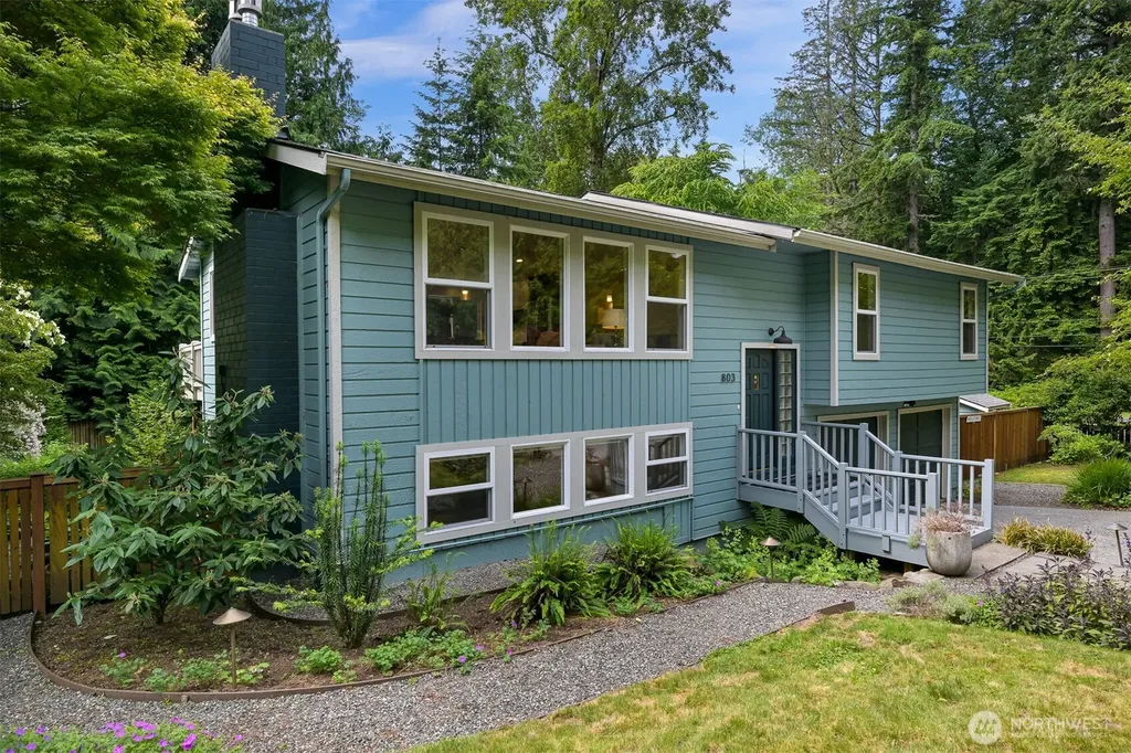 803 Timberlake Way Bellingham WA 98229
