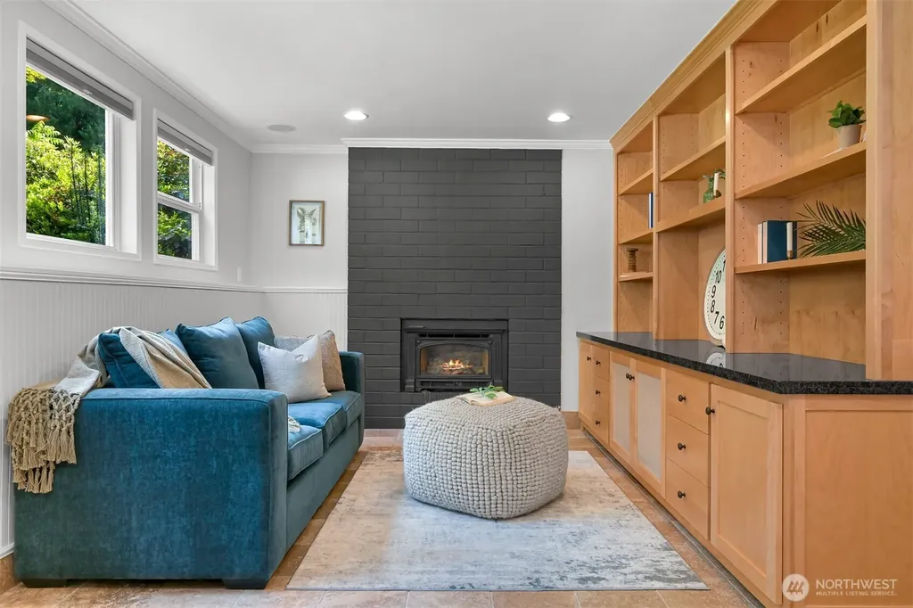803 Timberlake Way Bellingham WA 98229