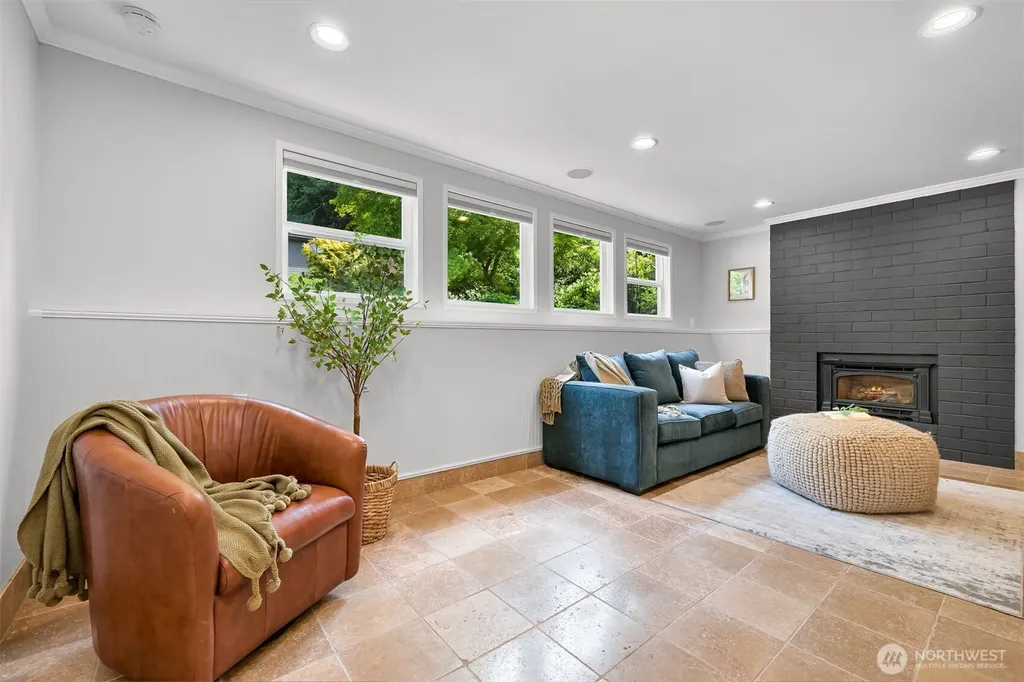 803 Timberlake Way Bellingham WA 98229