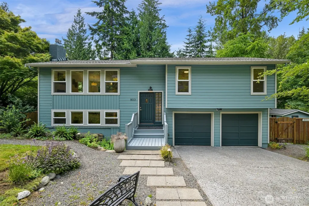 803 Timberlake Way Bellingham WA 98229