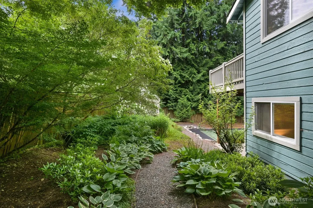 803 Timberlake Way Bellingham WA 98229