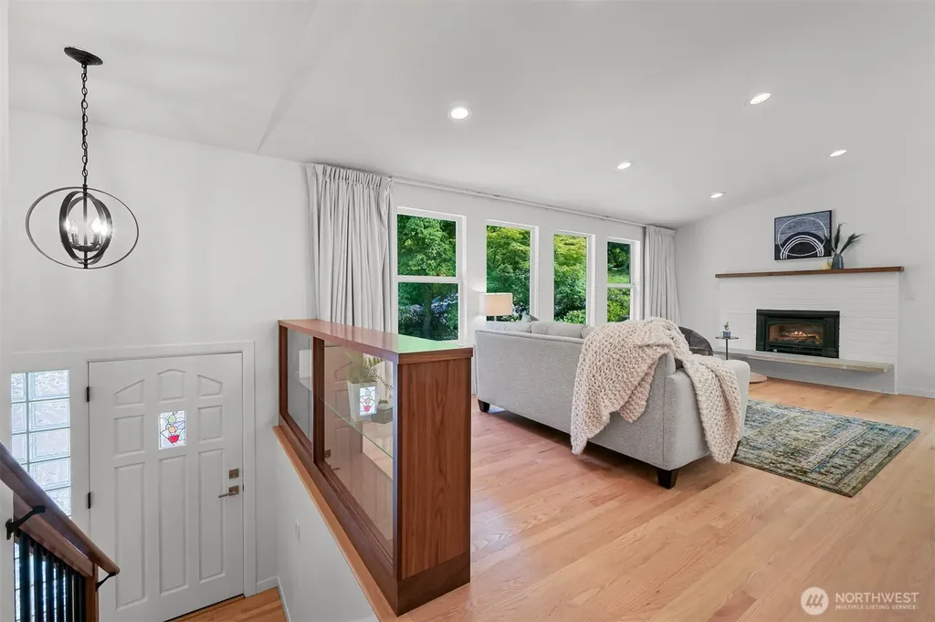 803 Timberlake Way Bellingham WA 98229