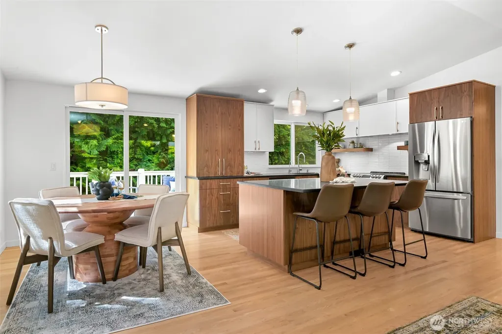 803 Timberlake Way Bellingham WA 98229