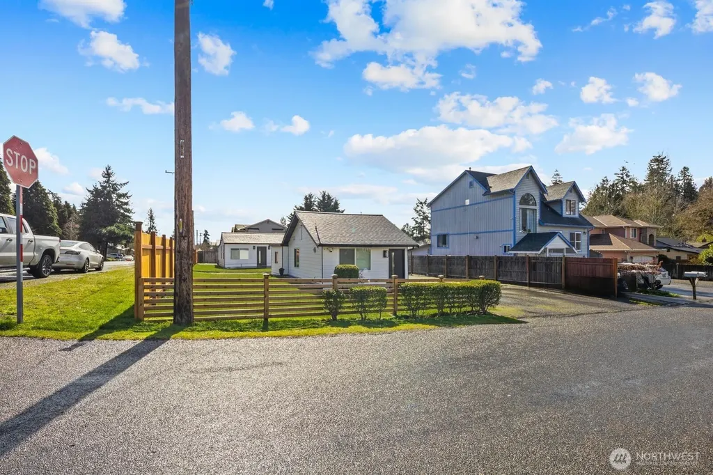 1747 NE 147th Street Shoreline WA 98155