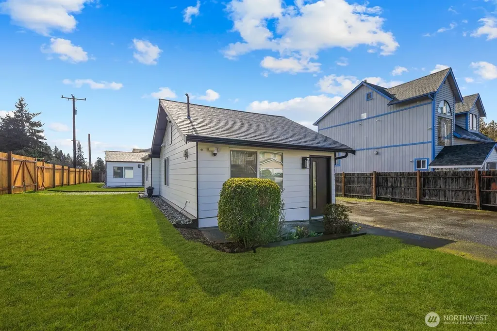1747 NE 147th Street Shoreline WA 98155