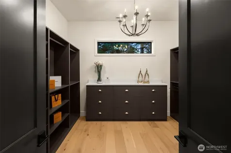 16626 SE 27th Bellevue WA 98008