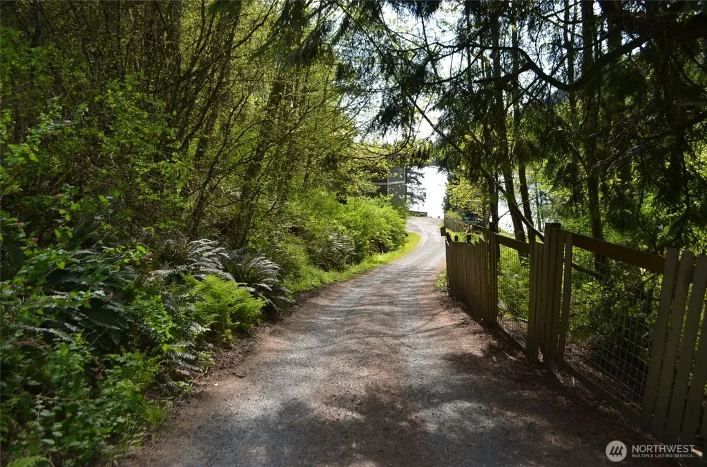 18 Sleepy Hollow Lane Bellingham WA 98226