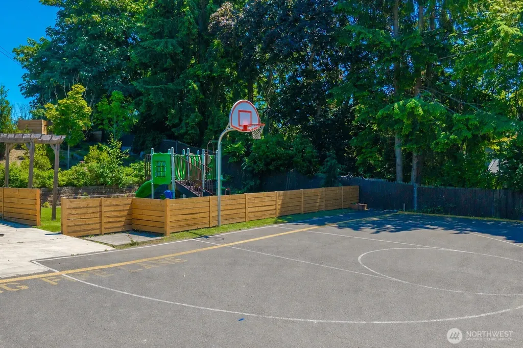 15612 8th Avenue SW Burien WA 98166