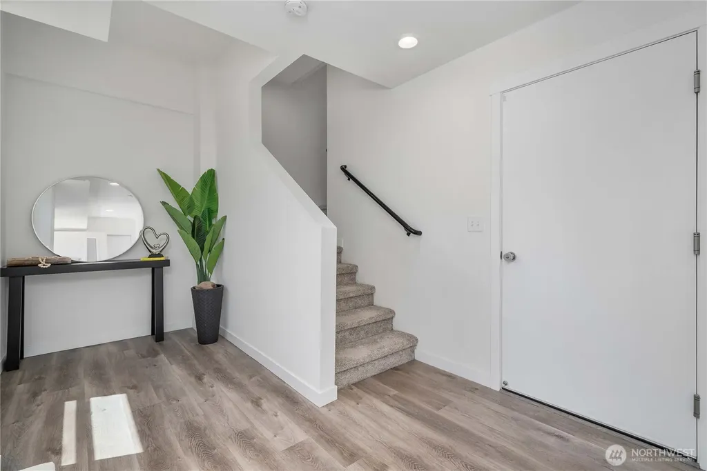 15612 8th Avenue SW Burien WA 98166