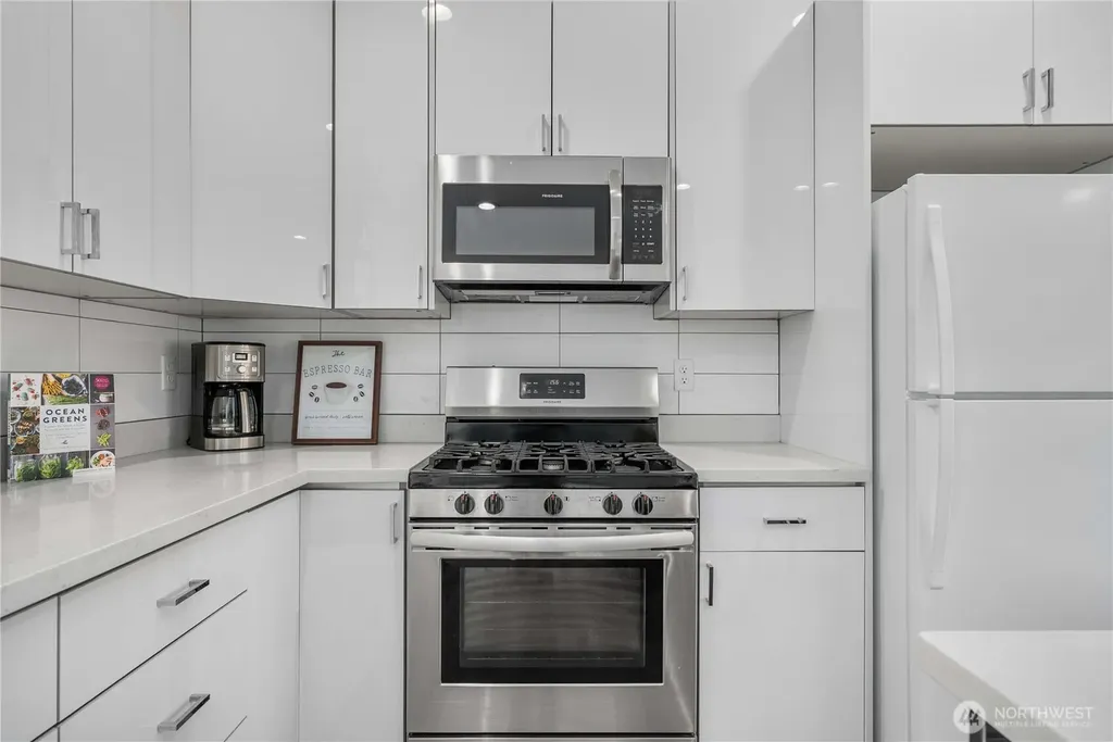 15612 8th Avenue SW Burien WA 98166