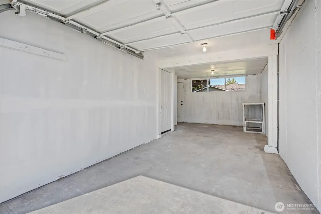 8418 S Thompson Avenue Tacoma WA 98444