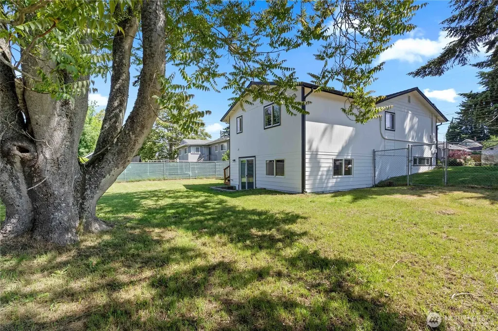 8418 S Thompson Avenue Tacoma WA 98444