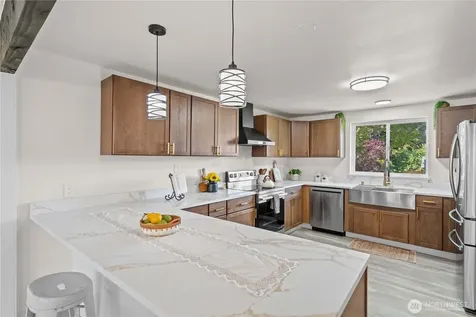 8418 S Thompson Avenue Tacoma WA 98444
