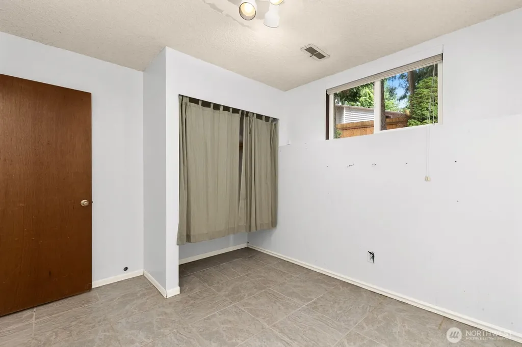 9107 NE 142nd Way Kirkland WA 98034