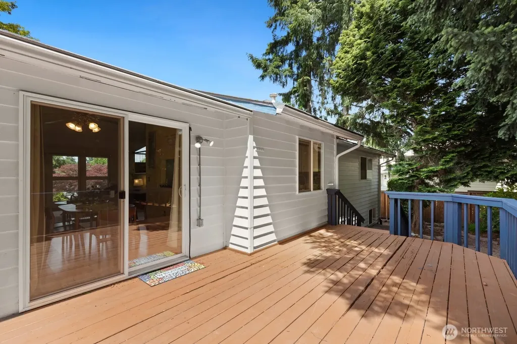 9107 NE 142nd Way Kirkland WA 98034