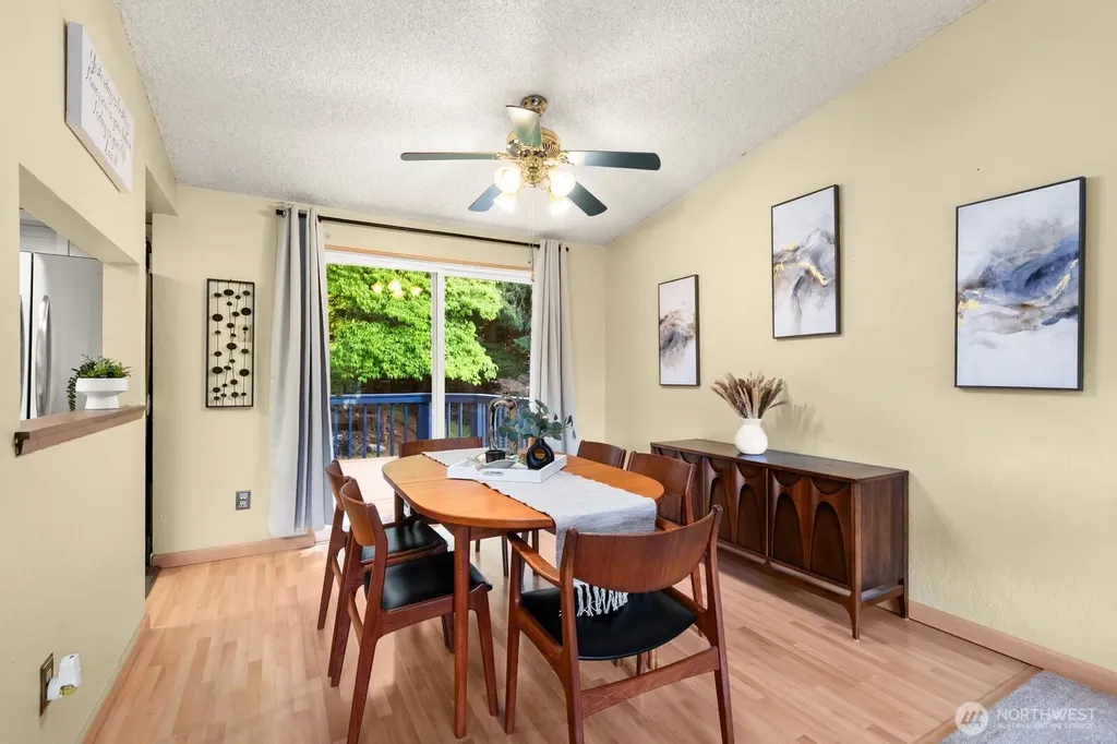 9107 NE 142nd Way Kirkland WA 98034