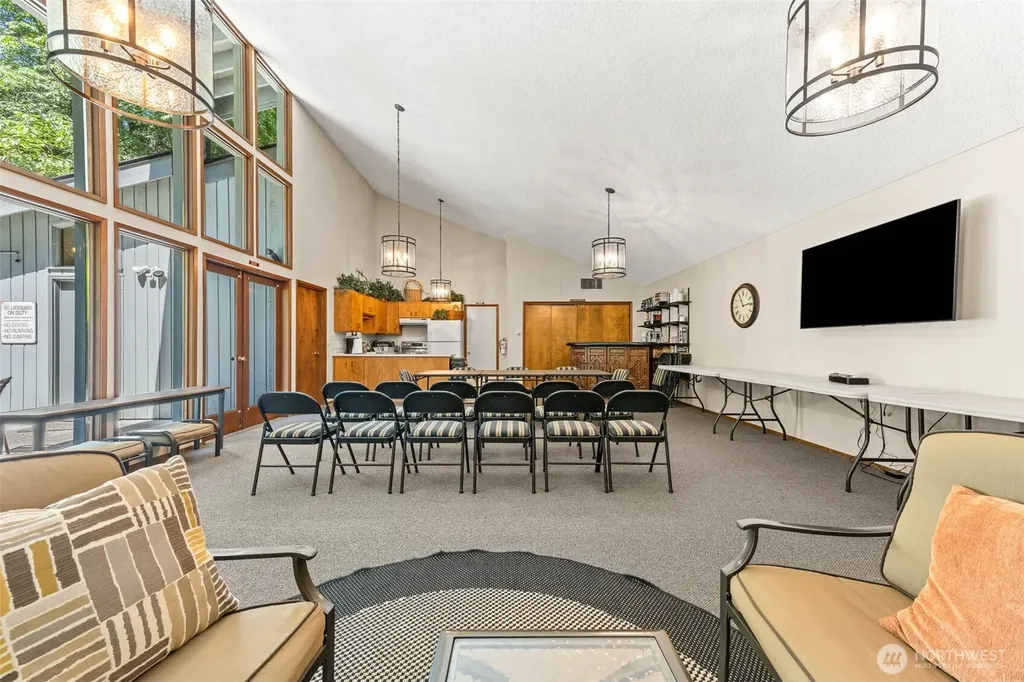 909 30th Street NW Gig Harbor WA 98335