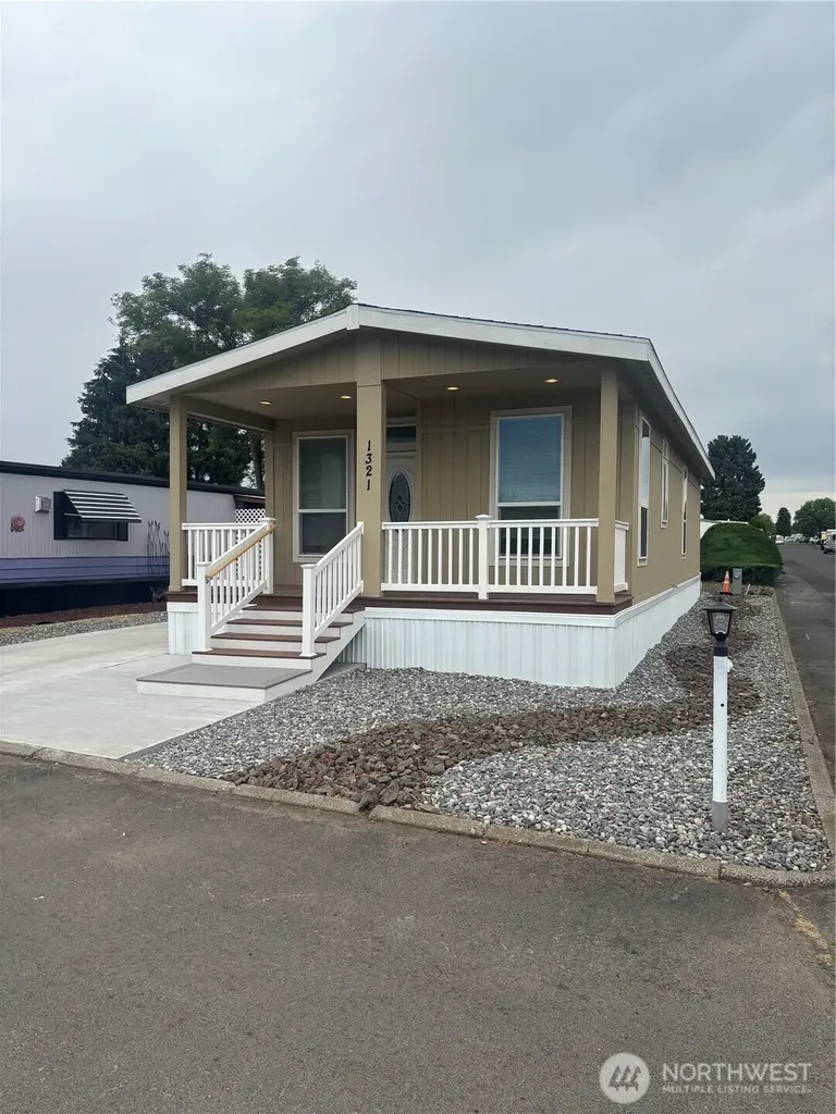 1321 Fort Walla Walla WA 99362