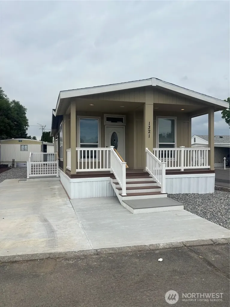 1321 Fort Walla Walla WA 99362