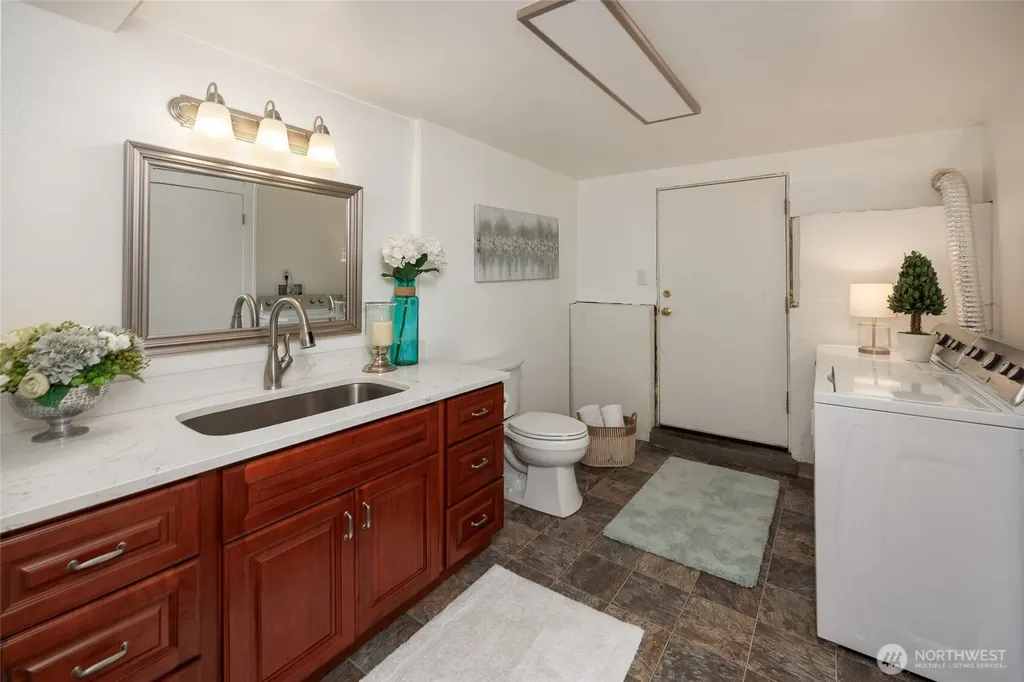 12822 NE 68th Street Kirkland WA 98033