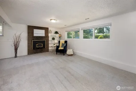 12822 NE 68th Street Kirkland WA 98033
