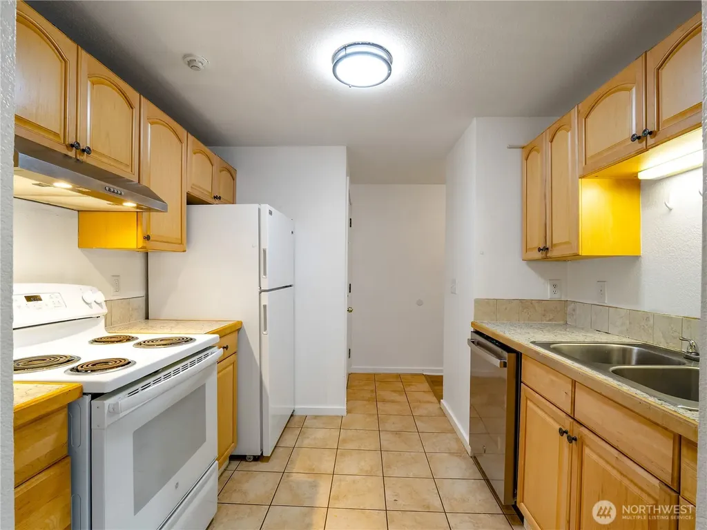 20030 66th Place W Lynnwood WA 98036